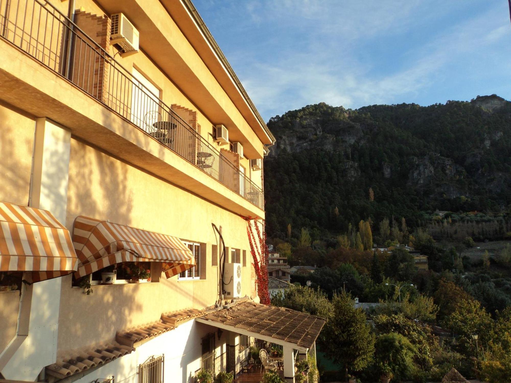 Hotel San Julian Burunchel ภายนอก รูปภาพ