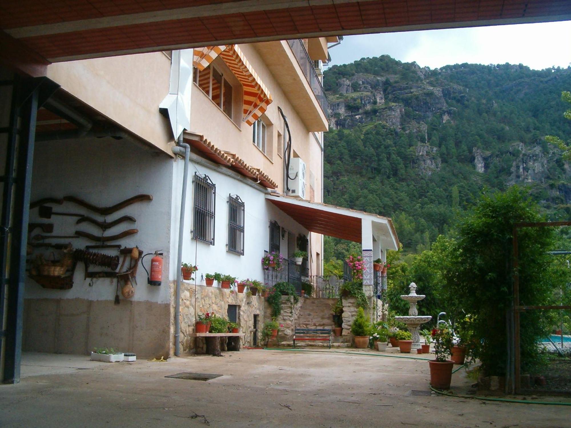 Hotel San Julian Burunchel ภายนอก รูปภาพ