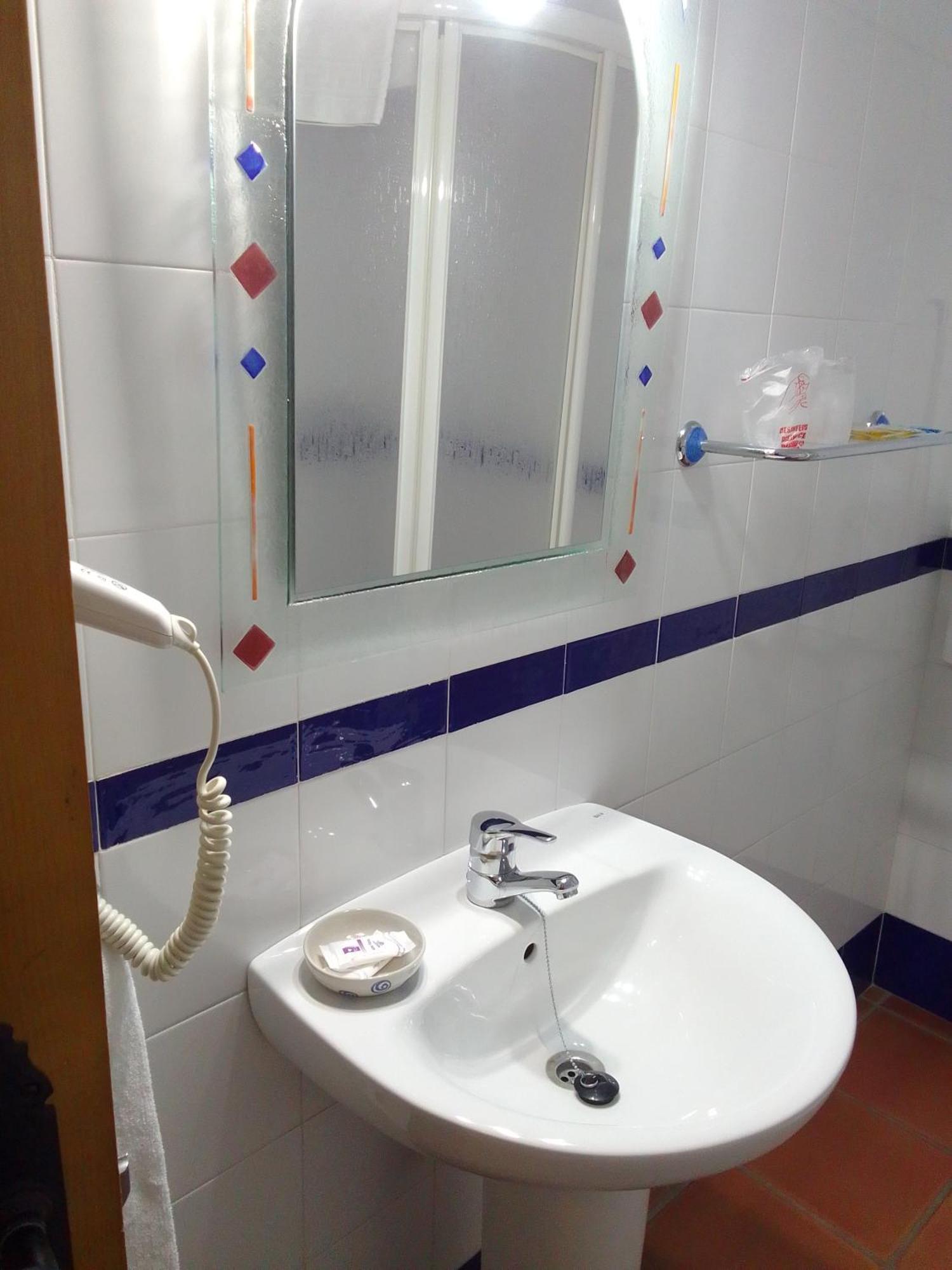 Hotel San Julian Burunchel ภายนอก รูปภาพ